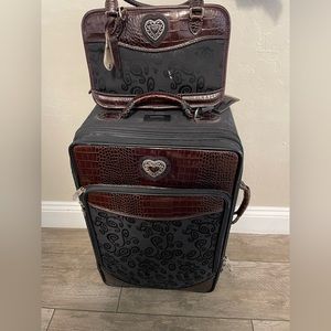 Brighton suit case and cosmetic case set